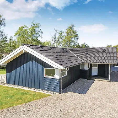 Three-bedroom In Sydals Prázdninový dům